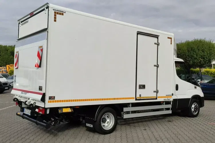 Iveco Daily 35C16 V zdjęcie 14
