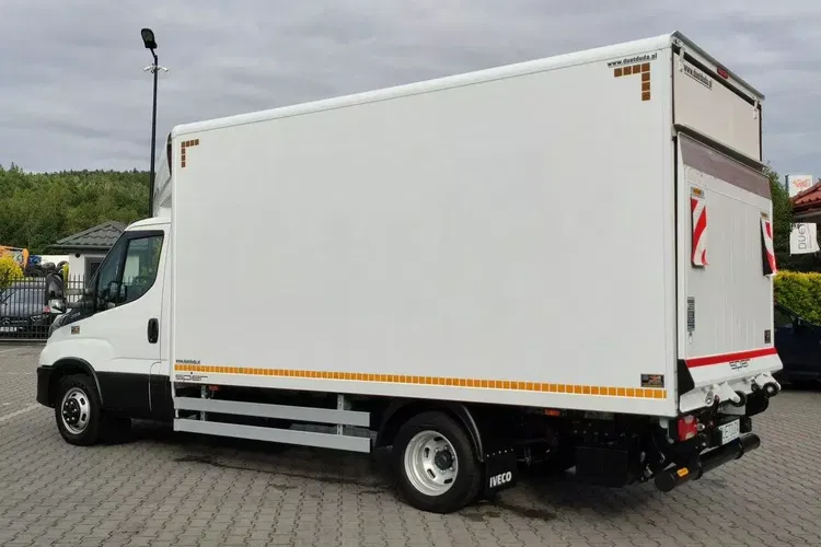 Iveco Daily 35C16 V zdjęcie 15