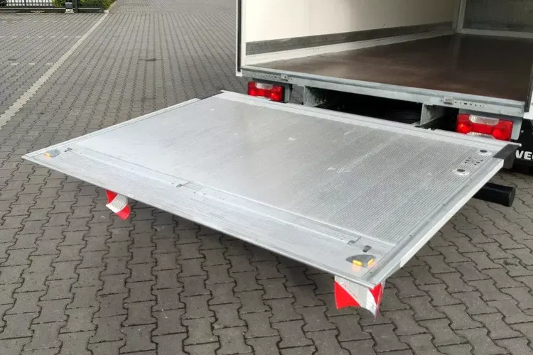 Iveco Daily 35C16 V zdjęcie 19