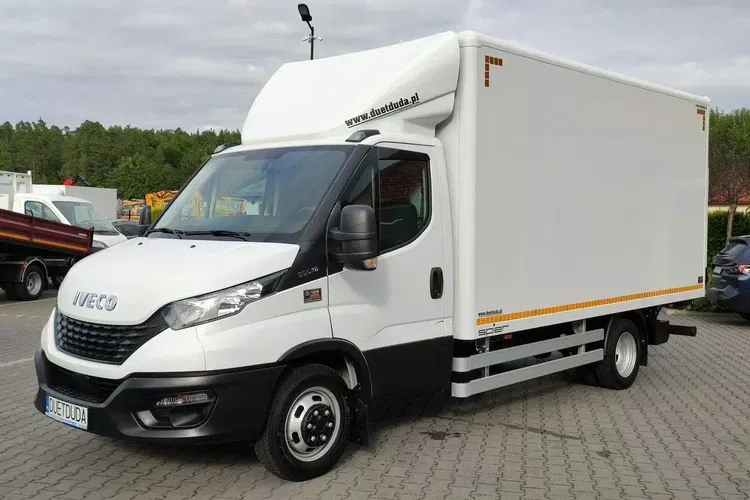 Iveco Daily 35C16 V zdjęcie 2