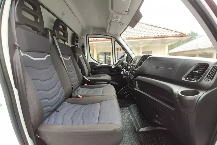 Iveco Daily 35C16 V zdjęcie 35