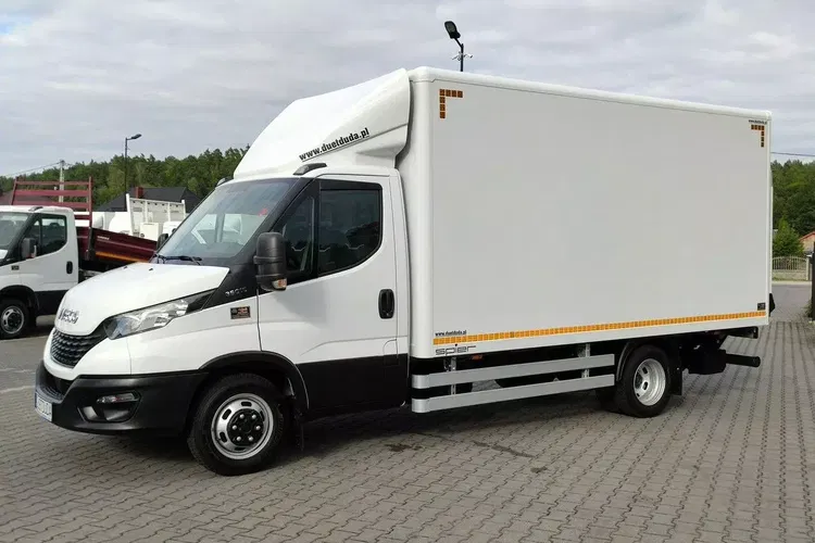 Iveco Daily 35C16 V zdjęcie 8