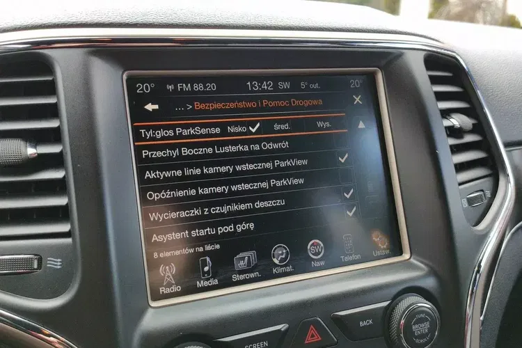 Jeep grand-cherokee zdjęcie 35