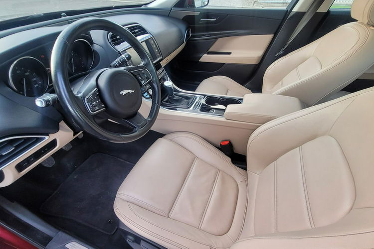 Jaguar XE na raty od 3000 bez BIK KRD od FastCars zdjęcie 10