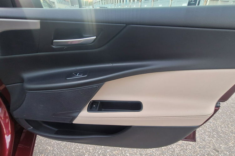 Jaguar XE na raty od 3000 bez BIK KRD od FastCars zdjęcie 30