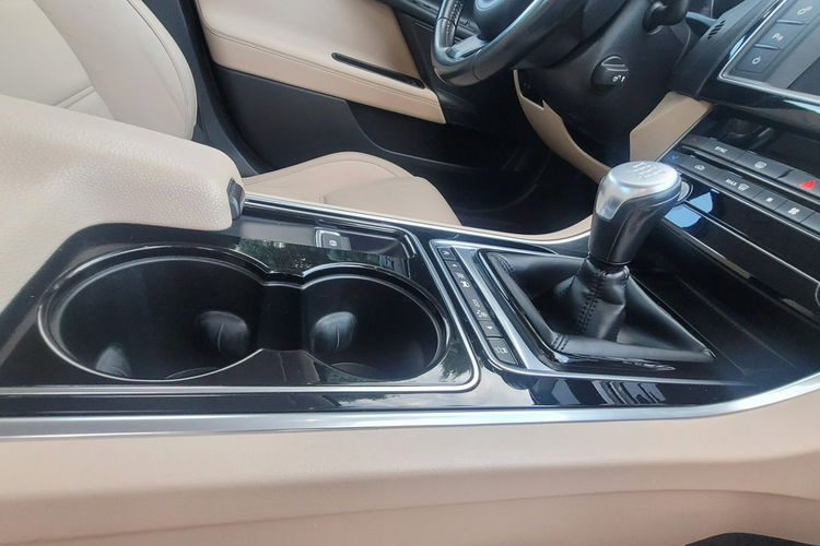 Jaguar XE na raty od 3000 bez BIK KRD od FastCars zdjęcie 32