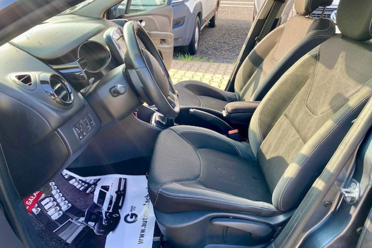 Renault Clio DIESEL / NAVI / KLIMA / TEMPOMAT / TABLET zdjęcie 5