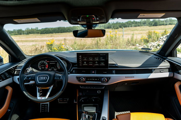 Audi S4 3.0L V6 / 349KM / Niski Przebieg / Bogate wyposażenie zdjęcie 34