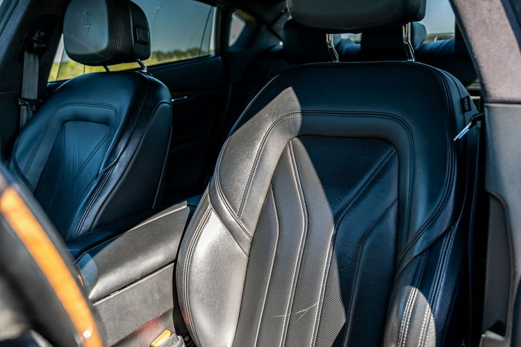 Maserati Quattroporte GTS / 3.8L V8 530KM / Bogate wyposażenie zdjęcie 25