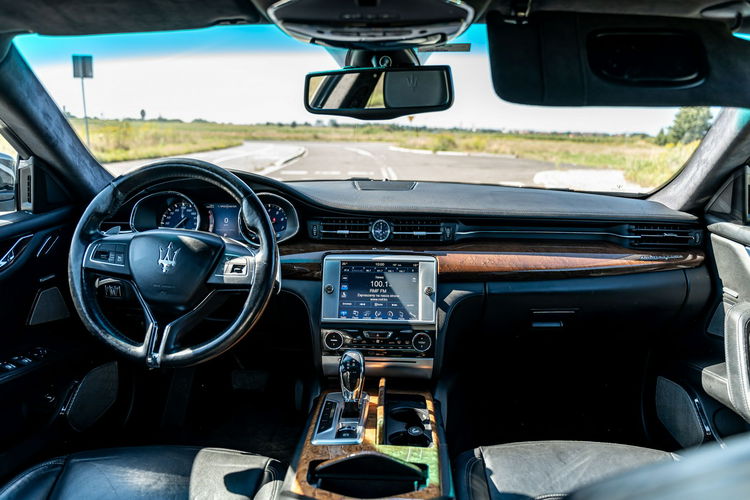 Maserati Quattroporte GTS / 3.8L V8 530KM / Bogate wyposażenie zdjęcie 28