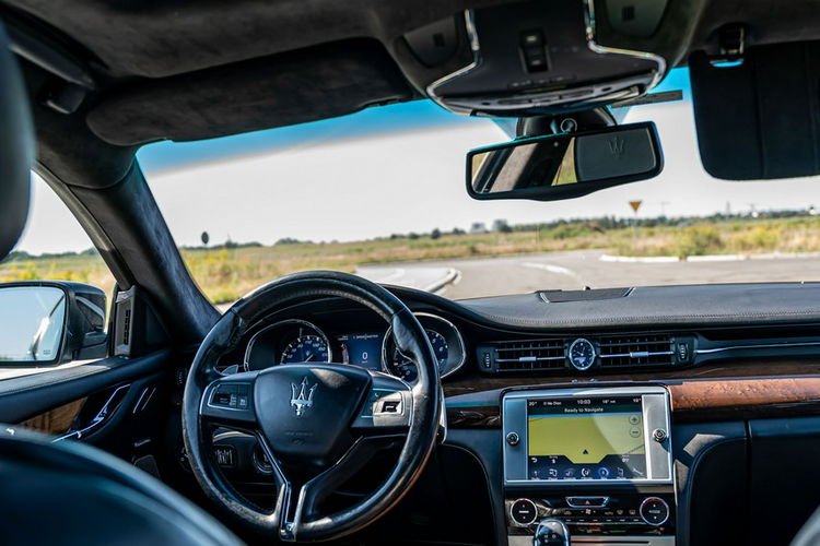 Maserati Quattroporte GTS / 3.8L V8 530KM / Bogate wyposażenie zdjęcie 34