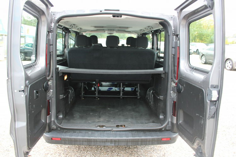 Renault Trafic 9 Osobowy F-vat Gwarancja Salon Polska zdjęcie 10