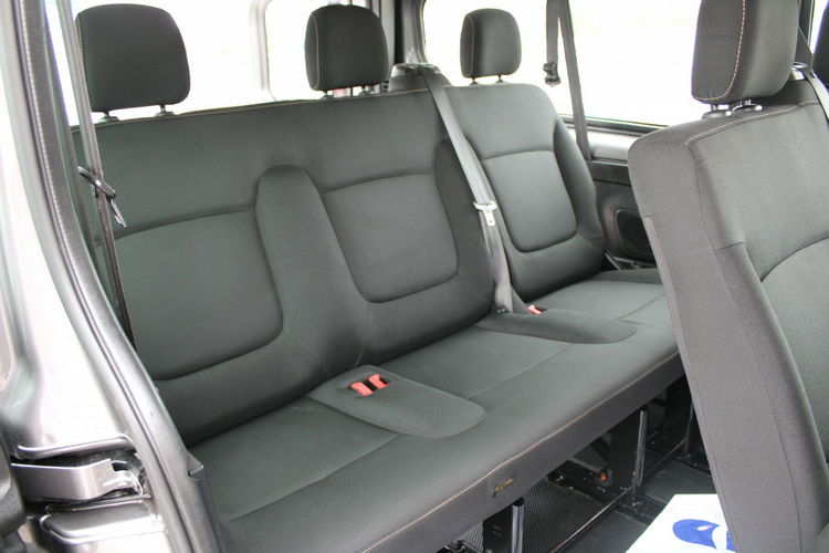 Renault Trafic 9 Osobowy F-vat Gwarancja Salon Polska zdjęcie 13