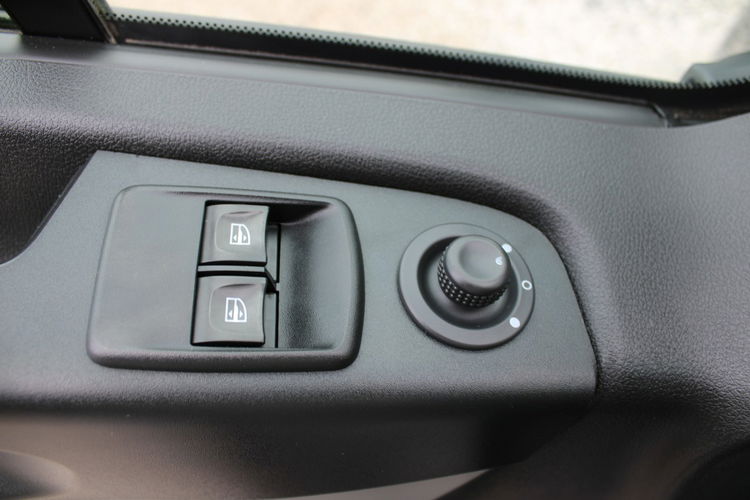 Renault Trafic 9 Osobowy F-vat Gwarancja Salon Polska zdjęcie 26