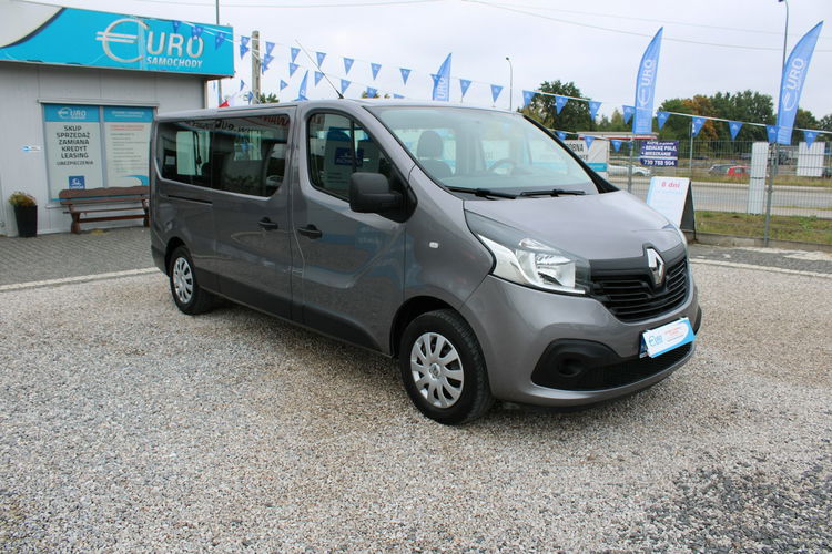 Renault Trafic 9 Osobowy F-vat Gwarancja Salon Polska zdjęcie 2