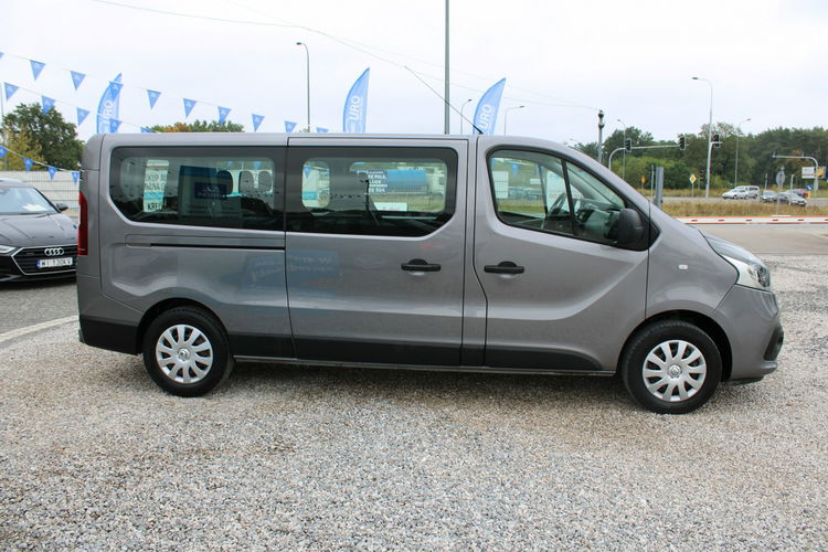 Renault Trafic 9 Osobowy F-vat Gwarancja Salon Polska zdjęcie 3