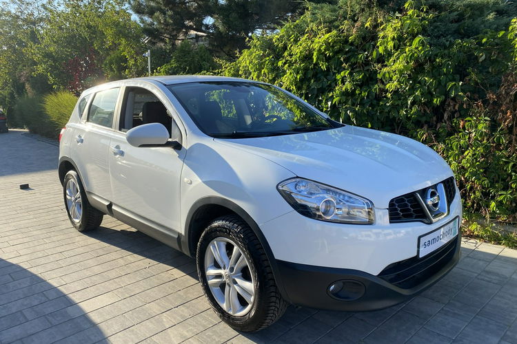 Nissan Qashqai 4X4. Zadbany Bezwypadkowy Niski oryginalny przebieg zdjęcie 1