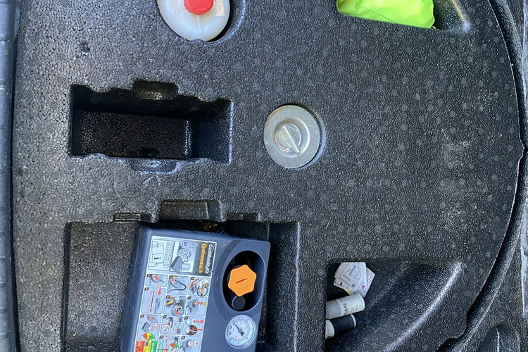 Nissan Qashqai 4X4. Zadbany Bezwypadkowy Niski oryginalny przebieg zdjęcie 21