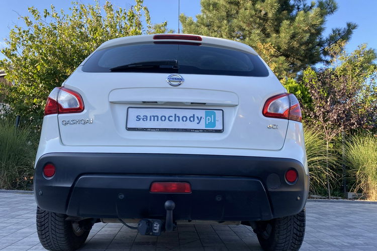 Nissan Qashqai 4X4. Zadbany Bezwypadkowy Niski oryginalny przebieg zdjęcie 28