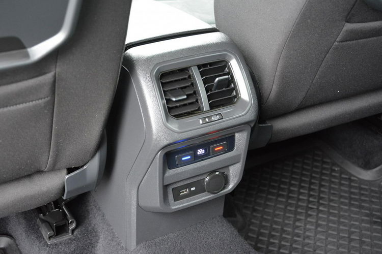 Volkswagen Tiguan 2.0TDI(190KM)R-line Full Led 4Motion Virtual Cockpit Navi Kamera Radar zdjęcie 34