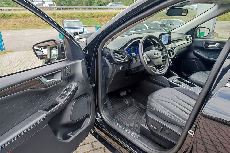 Ford Kuga AWD (4x4) + max Vignale + niski przebieg zdjęcie 7