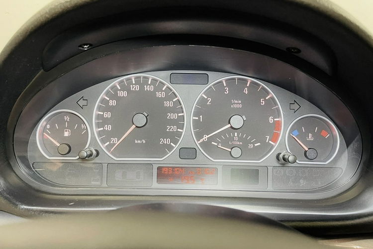 BMW 318 330Ci 3.0 R6 231KM COUPE Black BiXenon ALU Szyberdach Skóry El .fotele zdjęcie 23