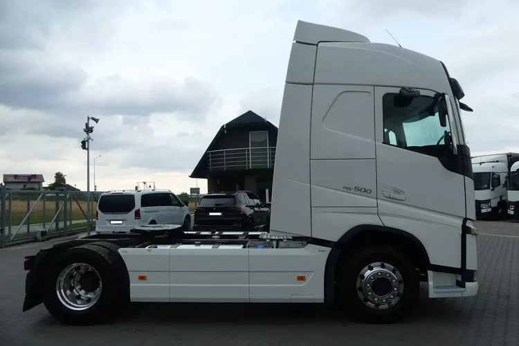Volvo FH4 500 / EEV / AUTOMAT / STANDARD / PEŁNE OSPOJLEROWANIE / zdjęcie 8