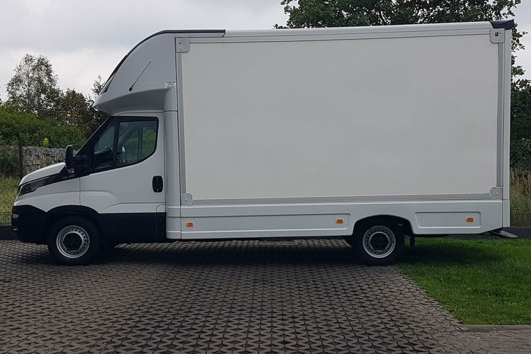 Iveco Daily KONTENER NISKOPODŁOGOWY 4.31x2.23x2.42 SKLEP KAMPER KLIMA FOODTRUCK zdjęcie 11