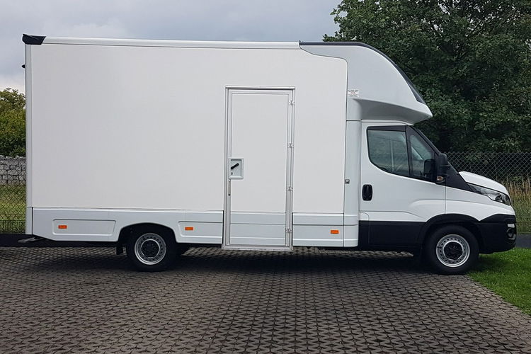 Iveco Daily KONTENER NISKOPODŁOGOWY 4.31x2.23x2.42 SKLEP KAMPER KLIMA FOODTRUCK zdjęcie 12