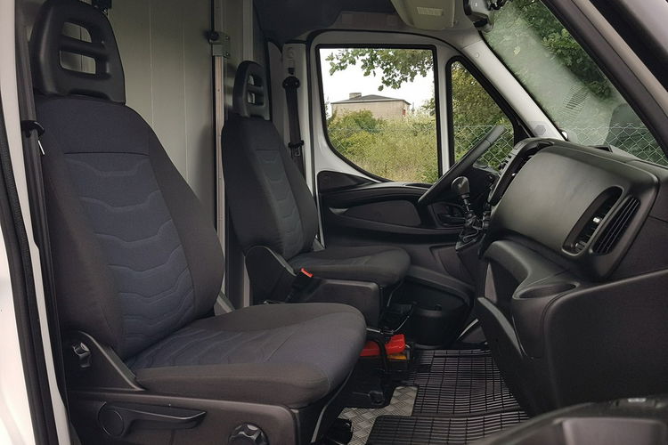 Iveco Daily KONTENER NISKOPODŁOGOWY 4.31x2.23x2.42 SKLEP KAMPER KLIMA FOODTRUCK zdjęcie 8