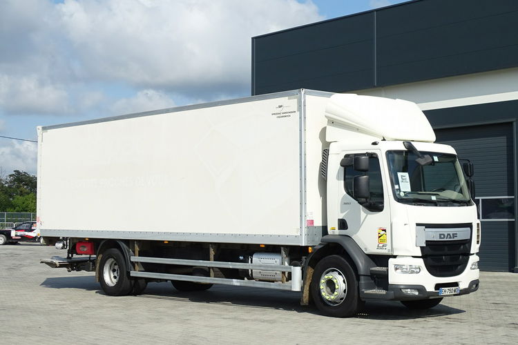 DAF LF 320 Kontener Euro 6 Przebieg Udokumentowany Klima , Blokada Mostu , 21 Euro Palet , Winda , Poduszki , Tempomat zdjęcie 2