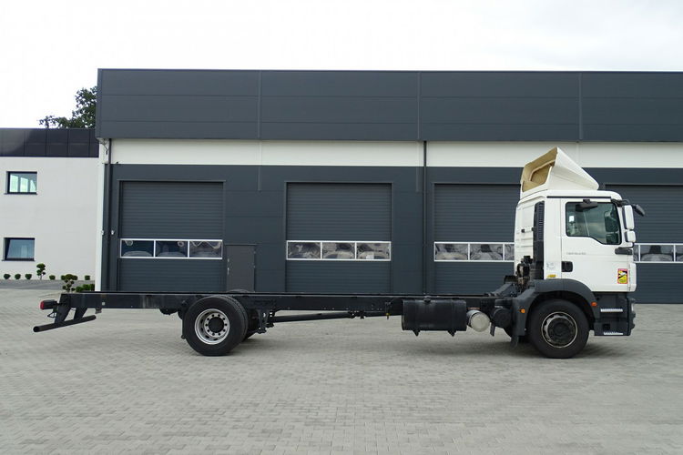 MAN TGM 18.290 Rama Pod Zabudowe Sprowadzony Przebieg Udokumentowany , Klimatyzacja , Poduszki, Długość Ramy 8.37cm zdjęcie 15