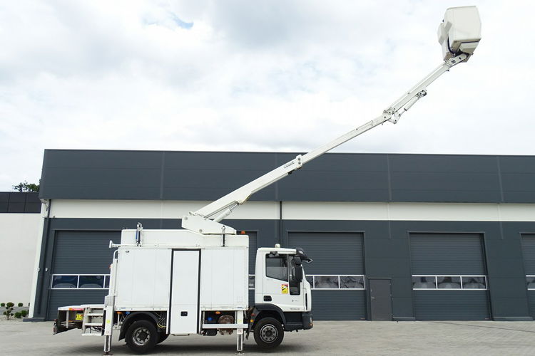 Iveco Euro Cargo 120EL18 Podnośnik Koszowy Teleskopowy Przegubowy Zwyżka,  Sprowadzony ,  Możliwość wykonania Dozoru Technicznego zdjęcie 13