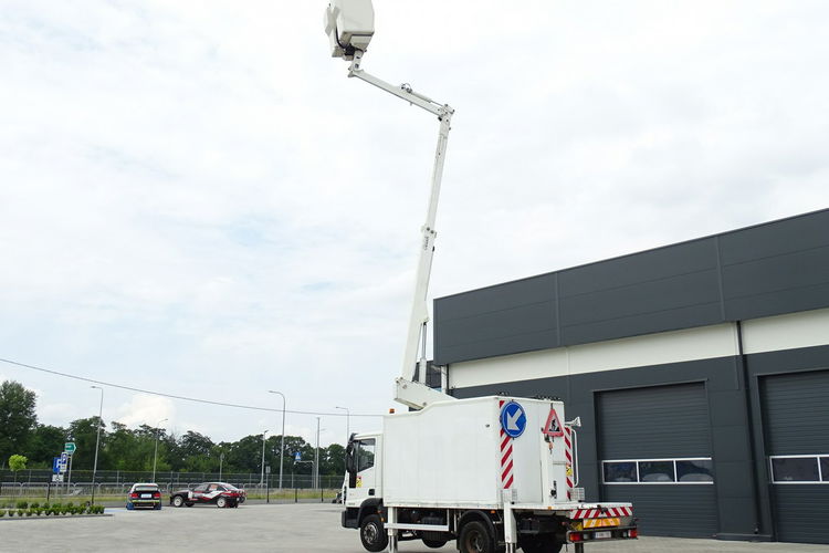 Iveco Euro Cargo 120EL18 Podnośnik Koszowy Teleskopowy Przegubowy Zwyżka,  Sprowadzony ,  Możliwość wykonania Dozoru Technicznego zdjęcie 3