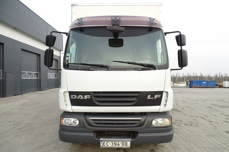 DAF LF 55.250 Kontener Przebieg Udokumentowany Klima DMC 15 TON lub 16TON , Winda 2000KG , Sprowadzony, Zawieszenie Pneumat zdjęcie 17