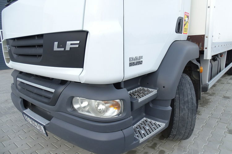 DAF LF 55.250 Kontener Przebieg Udokumentowany Klima DMC 15 TON lub 16TON , Winda 2000KG , Sprowadzony, Zawieszenie Pneumat zdjęcie 19