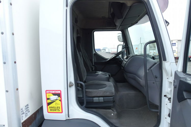 DAF LF 55.250 Kontener Przebieg Udokumentowany Klima DMC 15 TON lub 16TON , Winda 2000KG , Sprowadzony, Zawieszenie Pneumat zdjęcie 20