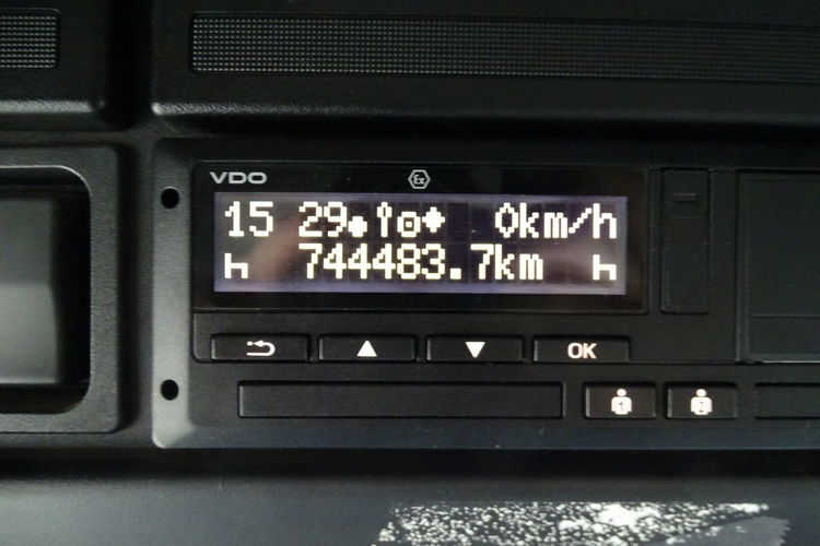 DAF LF 55.250 Kontener Przebieg Udokumentowany Klima DMC 15 TON lub 16TON , Winda 2000KG , Sprowadzony, Zawieszenie Pneumat zdjęcie 8