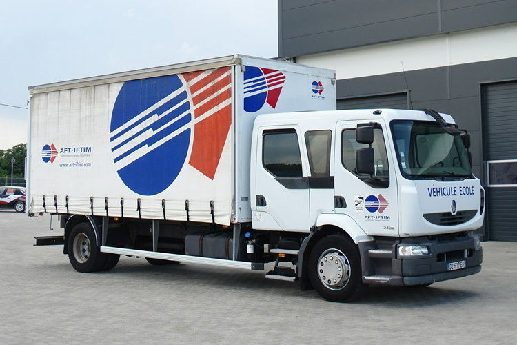 Renault MIDLUM 240 DXI 6 Osobowa Kabina Sprowadzony Firanka Przebieg Udokumentowany Klimatyzacja Poduszki Brygadówka Manual zdjęcie 2