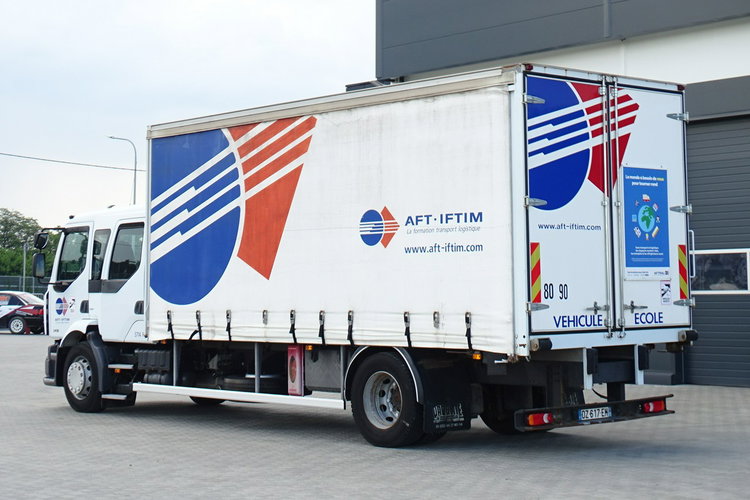 Renault MIDLUM 240 DXI 6 Osobowa Kabina Sprowadzony Firanka Przebieg Udokumentowany Klimatyzacja Poduszki Brygadówka Manual zdjęcie 3