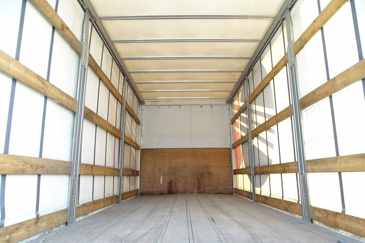 Renault MIDLUM 240 DXI 6 Osobowa Kabina Sprowadzony Firanka Przebieg Udokumentowany Klimatyzacja Poduszki Brygadówka Manual zdjęcie 5