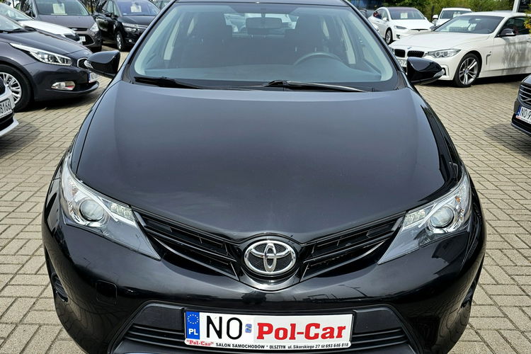 Toyota Auris zdjęcie 2