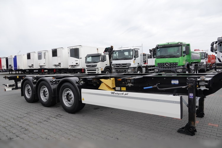 KRONE / NACZEPA PODKONTENEROWA / NOWA / 2023 ROK / ROZSUWANY TYŁ / DO WSZYSTKICH KONTENERÓW / OŚ PODNOSZONA / zdjęcie 13