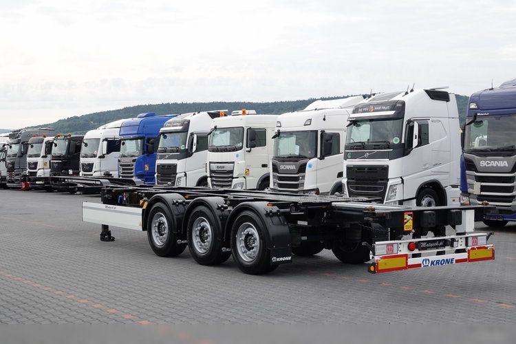 KRONE / NACZEPA PODKONTENEROWA / NOWA / 2023 ROK / ROZSUWANY TYŁ / DO WSZYSTKICH KONTENERÓW / OŚ PODNOSZONA / zdjęcie 5