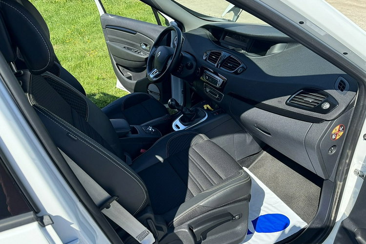 Renault Grand Scenic 7-osobowy - 1.5dCi 110KM 127.000km BOSE Nawigacja, BIAŁA PERŁA zdjęcie 16