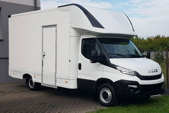 Iveco Daily KONTENER NISKOPODŁOGOWY 4.31x2.23x2.42 SKLEP KAMPER KLIMA FOODTRUCK