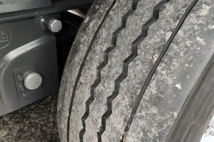 Wielton NS3F Kontener Tył Drzwi Izoterma Chłodnia bez Agregatu Koffer zdjęcie 13