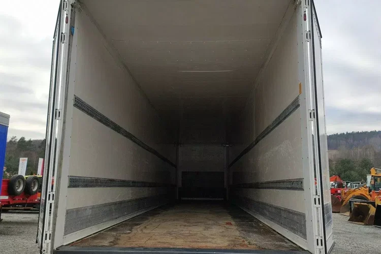 Wielton NS3F Kontener Tył Drzwi Izoterma Chłodnia bez Agregatu Koffer zdjęcie 8