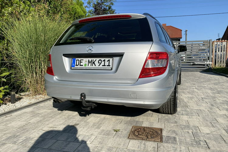 Mercedes C 180 Bardzo zadbana - 100% oryginalny przebieg zdjęcie 29