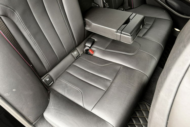BMW M5 Competition / 4.4 V8 625KM / Salon Polska / Pakiet Carbon zdjęcie 32